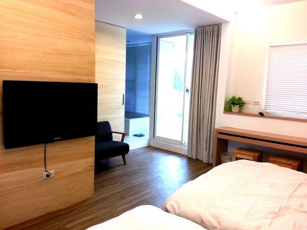 Jin Flower Homestay Тайнан Екстериор снимка